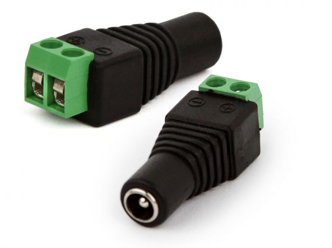 Conector P4 Fêmea com borne